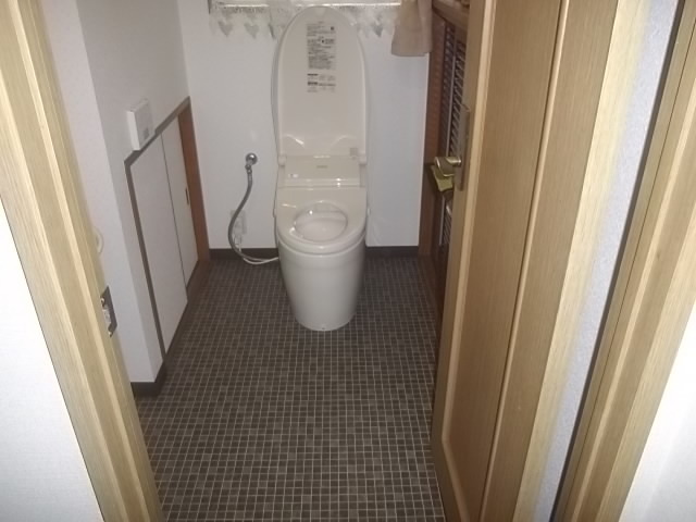 トイレリフォーム　施工後