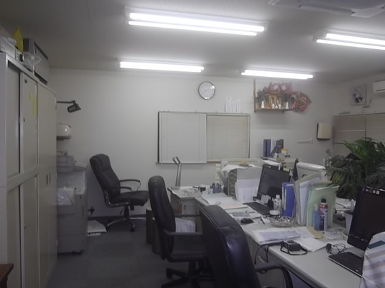 オフィスクロス貼替　施工後