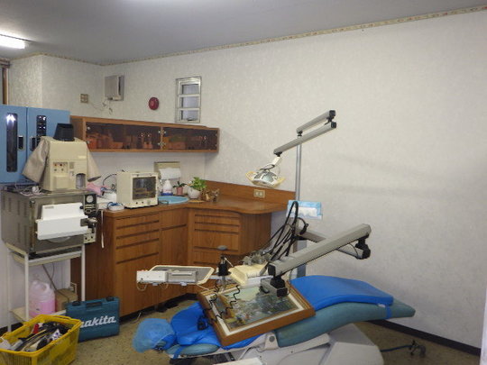 歯科医クロス貼替　施工後